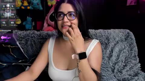 Emily Jhonson online show from October 20, 1:58 pm