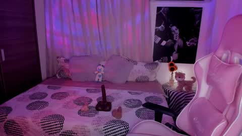 EMILY online show from January 29, 4:58 am