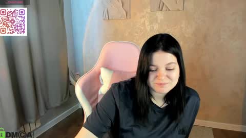 Emma online show from April 28, 1:47 am
