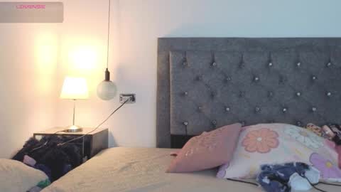 Emma online show from December 23, 5:00 am