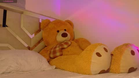  Emma  online show from November 28, 2:47 am