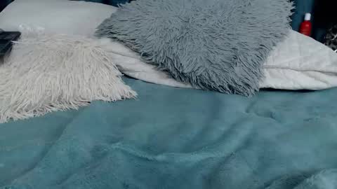 Emma online show from November 11, 11:24 pm