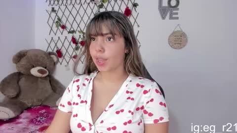 Snapshot of emma_grayys chatting on October 31, 5:42 am emma_grayys online show from October 31, 5:42 am