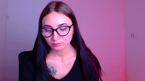 Emma online show from January 22, 4:02 pm