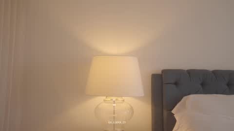 emma_lu1 online show from March 23, 4:57 pm