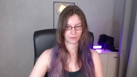 emma online show from September 11, 7:20 am