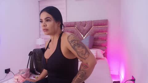 emma online show from November 10, 11:49 am