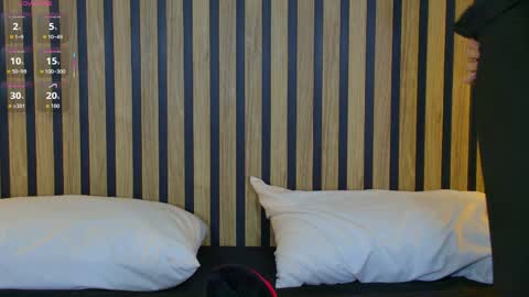  Emma morales  online show from April 4, 6:18 pm