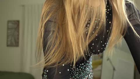 Emma Ruby online show from March 10, 6:45 pm