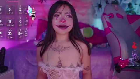 Snapshot of emma_soffia_ chatting on October 9, 8:24 pm EMMA online show from October 9, 8:24 pm