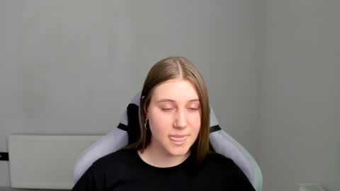 Emma online show from June 3, 11:00 am