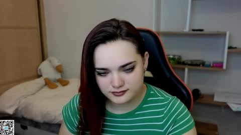 emma_velvet14 online show from May 19, 4:52 am