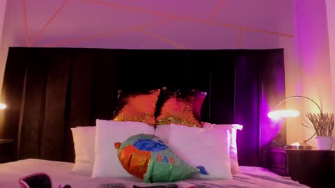 Emma online show from January 10, 7:54 pm