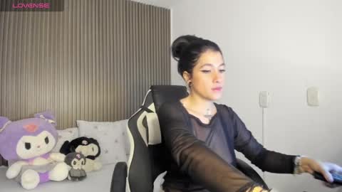 E M M A A online show from February 12, 12:22 pm