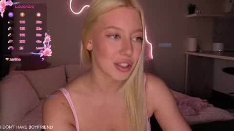 emmaandjake online show from June 16, 9:38 pm