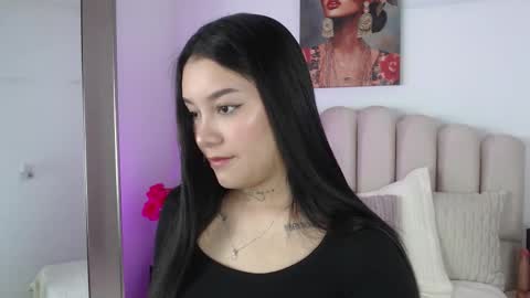 Snapshot of emmacute_x chatting on October 20, 1:58 pm emmacute_x online show from October 20, 1:58 pm
