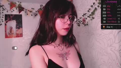 Emma online show from November 17, 1:23 pm