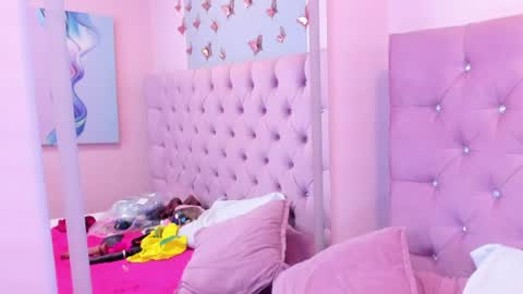 emmaebony_ online show from July 28, 3:54 pm