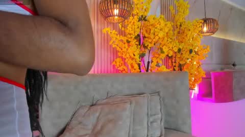 emmalove01 online show from April 16, 3:18 am