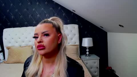 Emma Mavis online show from February 12, 8:27 am