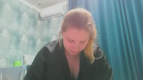 emmamelody online show from October 13, 5:48 pm