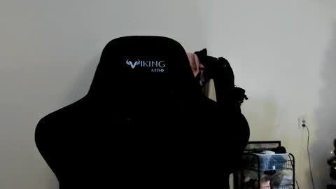 Emma online show from January 6, 1:37 pm