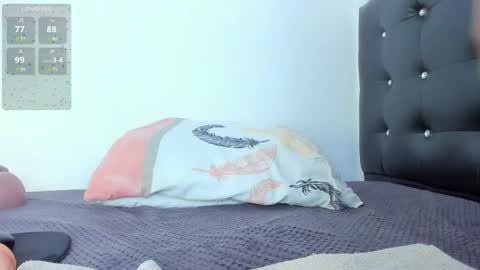 Emma Rogers online show from March 21, 4:12 pm