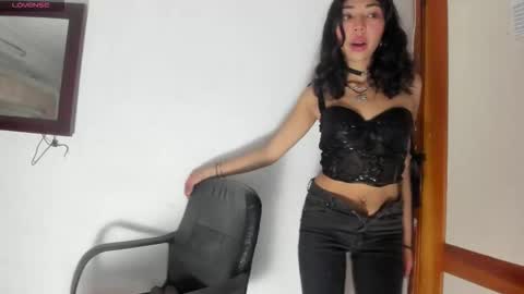 Emma online show from January 10, 3:50 pm