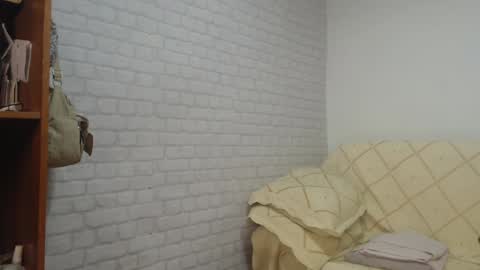 emmasquirt69 online show from January 4, 10:55 pm