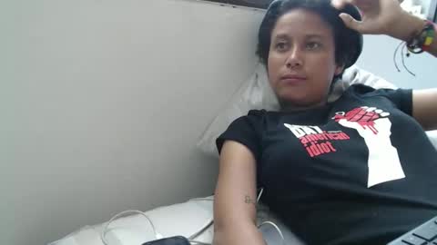 emmasweet95 online show from April 1, 4:04 pm