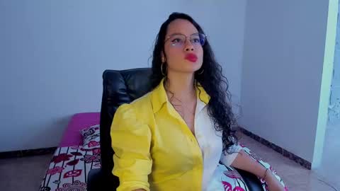 Emma Torres online show from February 28, 8:39 pm