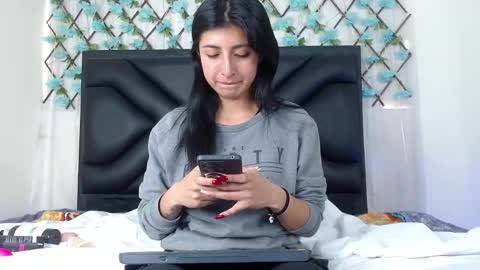  Emma  online show from November 9, 6:15 pm