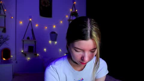 emmie_everly online show from October 18, 7:48 pm