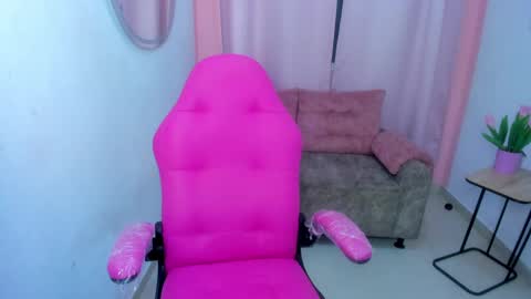 Emmi online show from November 1, 11:52 pm