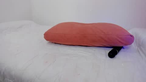 Emmi online show from April 11, 7:45 am