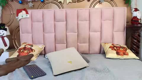 Emmily keller online show from November 29, 2:32 pm