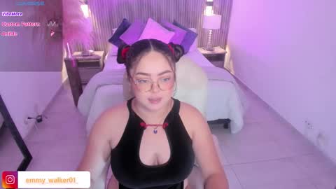 Emmy Walker online show from November 10, 11:38 am