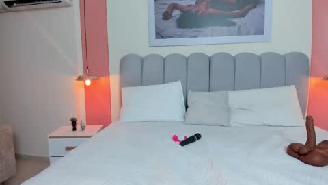 Emma online show from February 27, 12:05 pm