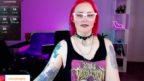 Snapshot of emmybrightj_ chatting on January 13, 10:03 am Emmy Bright 50 online show from January 13, 10:03 am