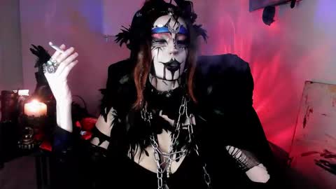 Morrigan online show from December 17, 9:57 am