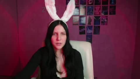 Emma online show from November 17, 10:54 pm