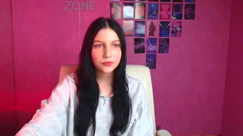 Emma online show from November 13, 7:57 pm