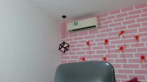 Emy online show from February 27, 8:31 pm