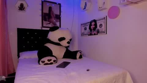 emy_sheron online show from January 10, 8:59 pm