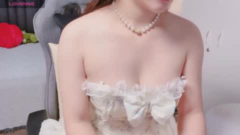 Enmilia online show from July 3, 7:36 am