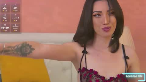 enyahazell online show from October 3, 6:35 pm