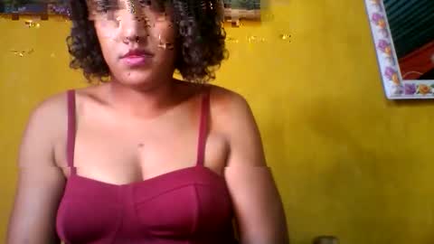 erica0586 online show from May 17, 1:21 pm