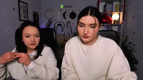 Erica online show from February 16, 1:22 pm