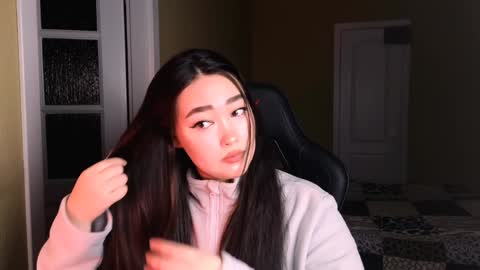 Erica Wayne online show from January 5, 6:24 am