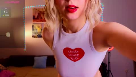 Erica Winterr online show from February 3, 5:07 am